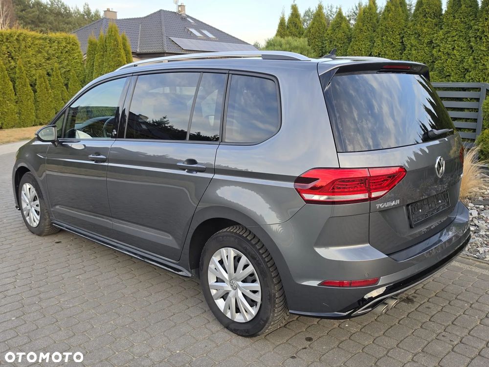 Volkswagen Touran - 5