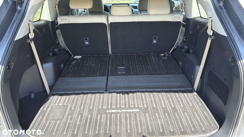 Toyota Highlander - 13