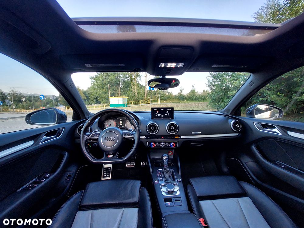 Audi S3 S tronic - 25