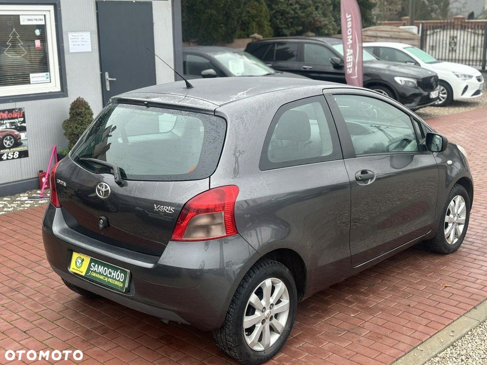 Toyota Yaris 1.3 VVT-i Cool - 8