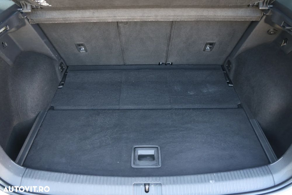 Volkswagen Golf 1.6 TDI DPF BMT DSG Trendline - 26