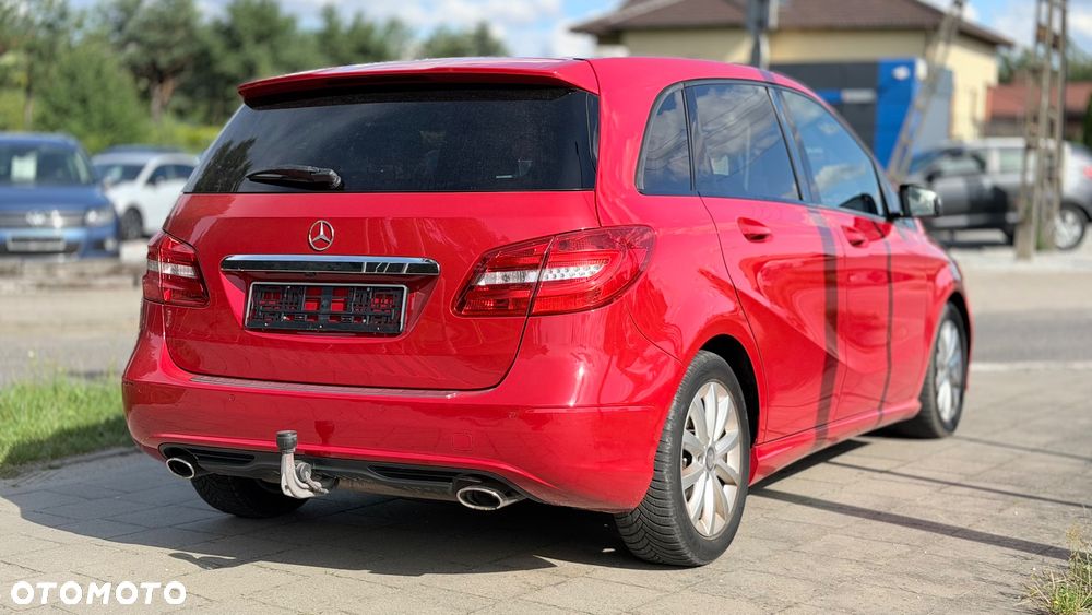 Mercedes-Benz Klasa B 180 BlueEFFICIENCY Edition - 4