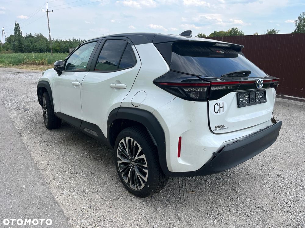 Toyota Yaris Cross Hybrid 1.5 Executive AWD - 3