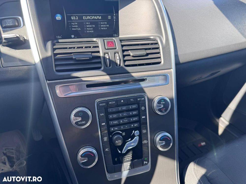 Volvo XC 60 D3 Momentum - 20