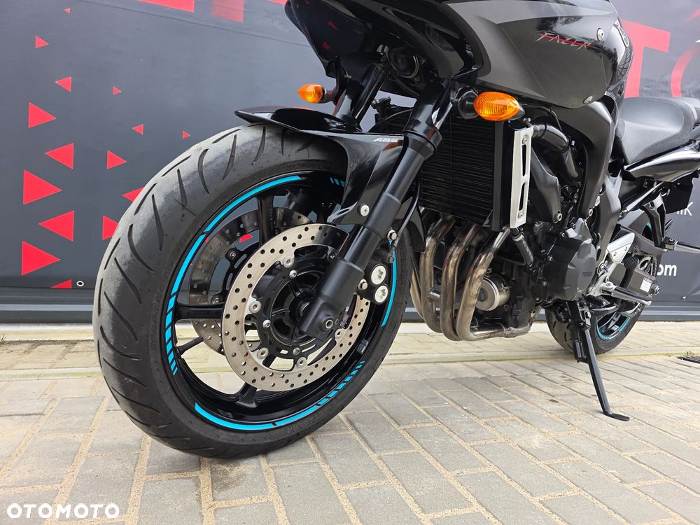 Yamaha FZ6 - 12