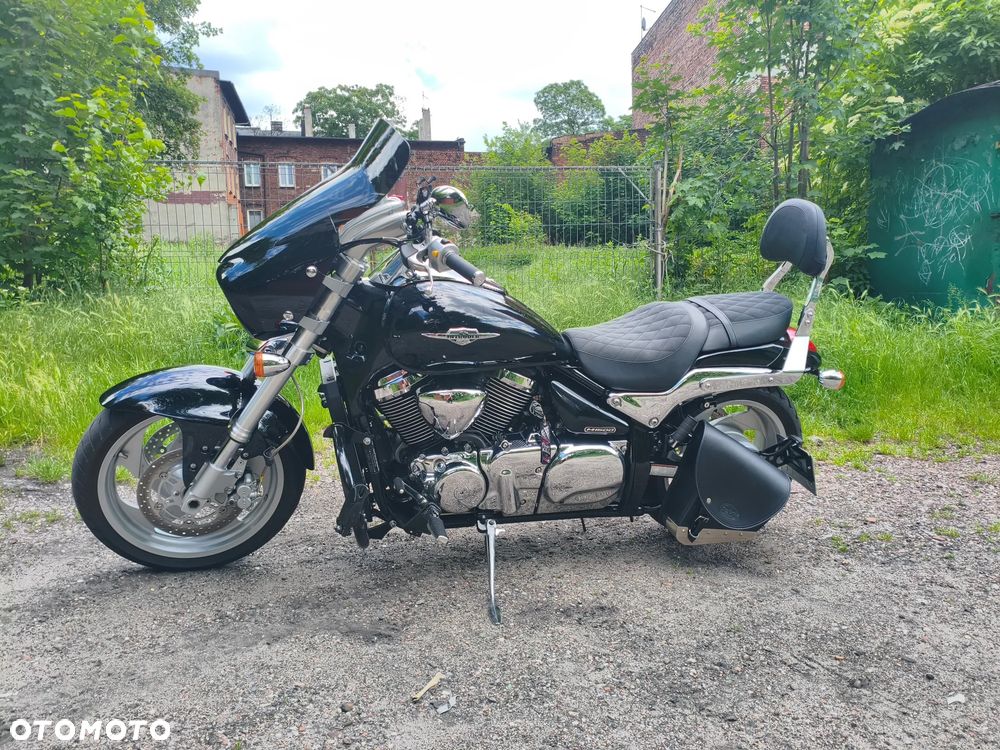 Suzuki Intruder - 10