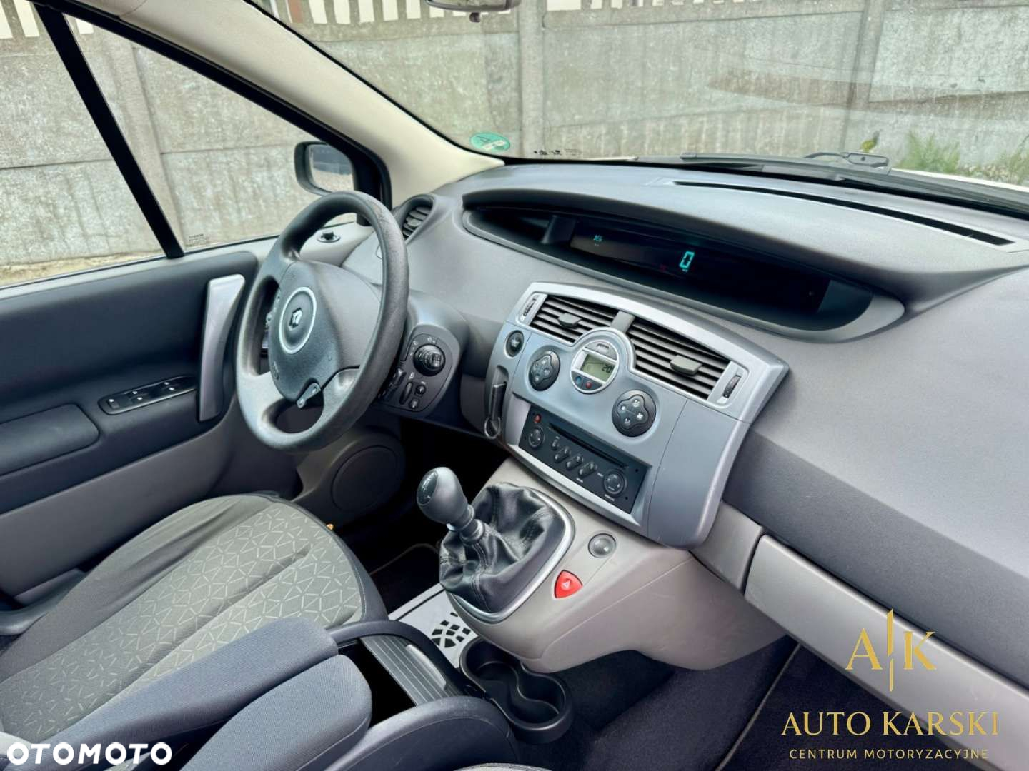 Renault Scenic - 28
