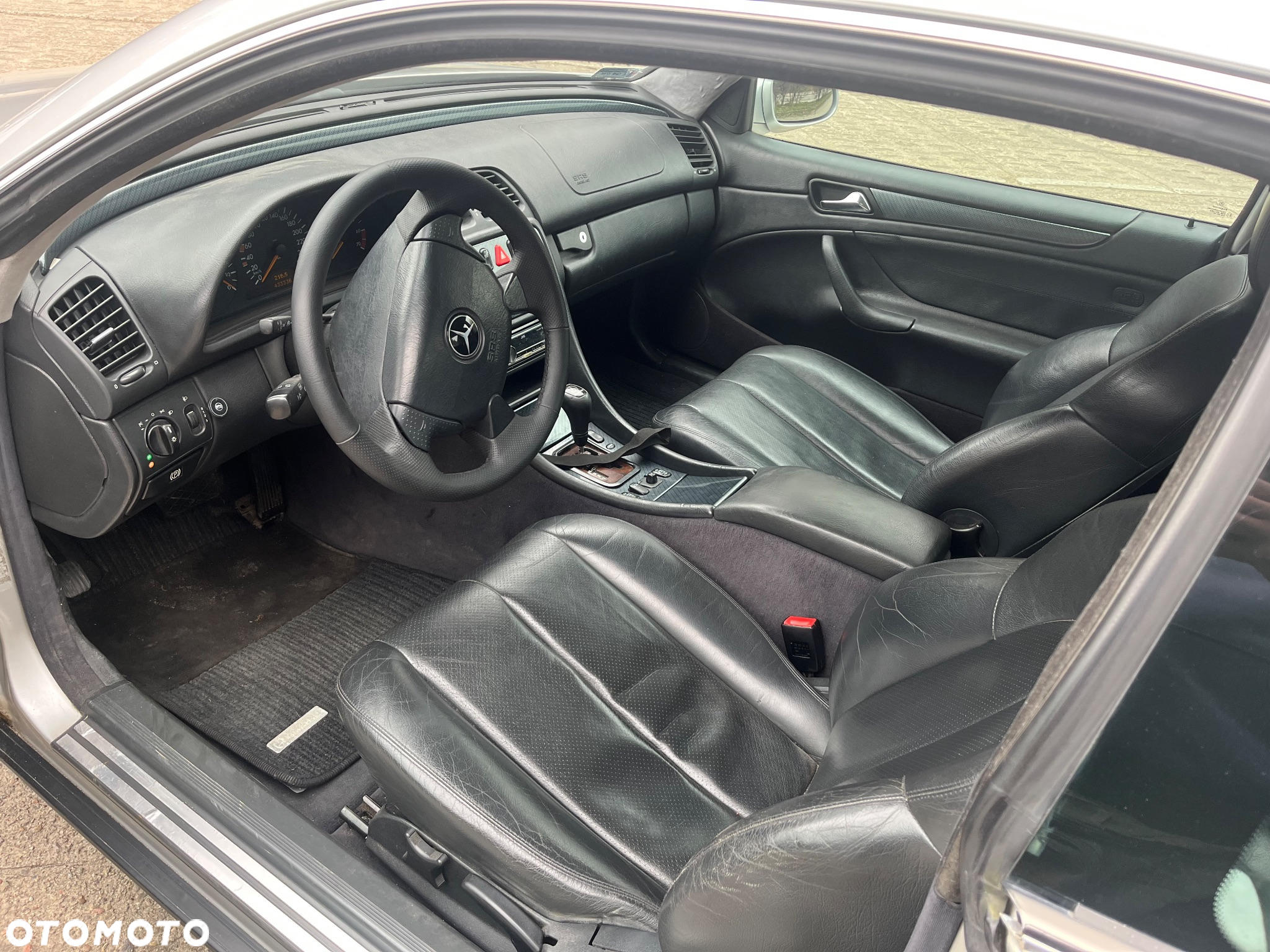 Mercedes-Benz CLK 320 - 13