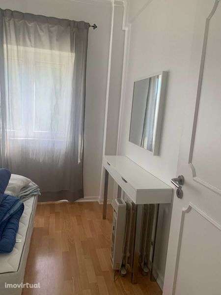 Campo de ourique, Ap T1 mobilado com garagem - Grande imagem: 5/8