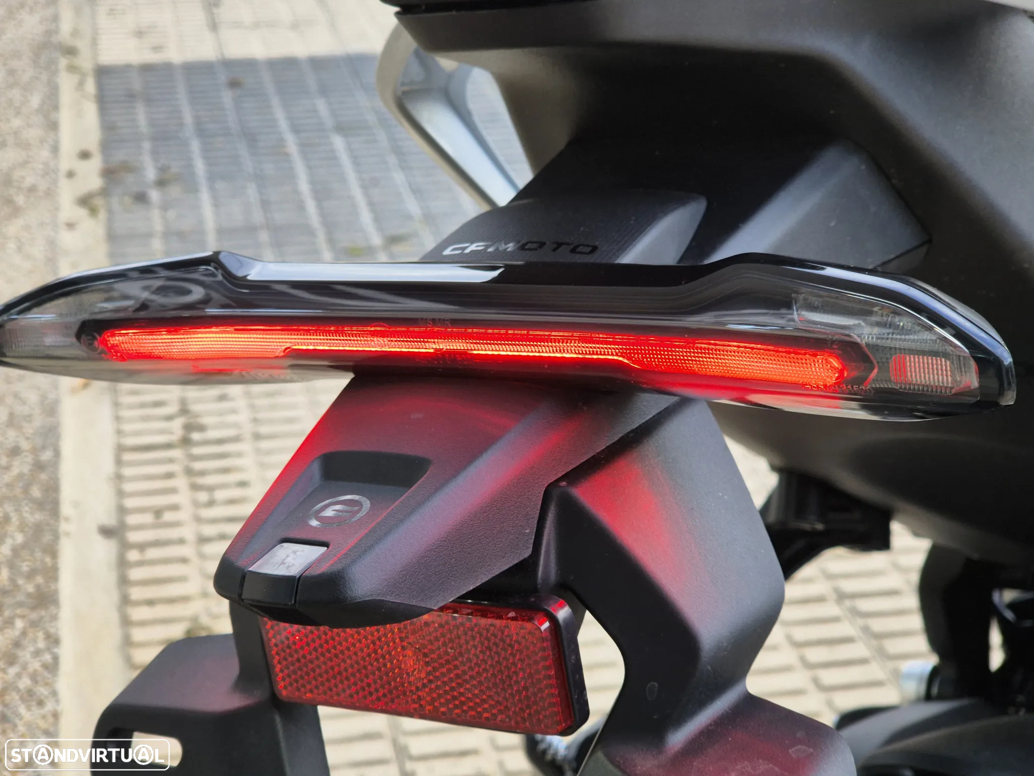 CF Moto 675SR-R - 6