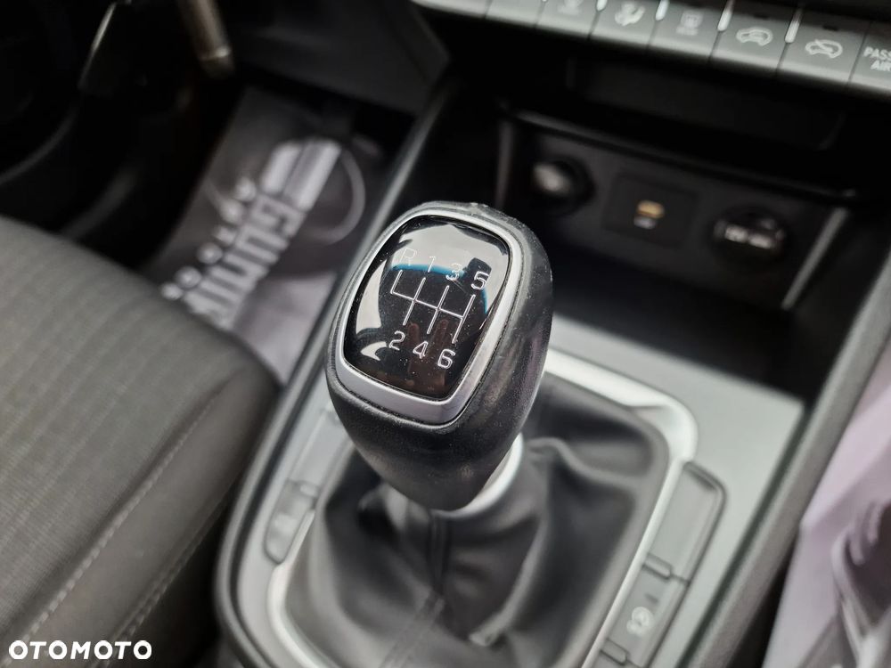 Hyundai Kona 1.6 CRDi 48V-Hybrid Select - 24