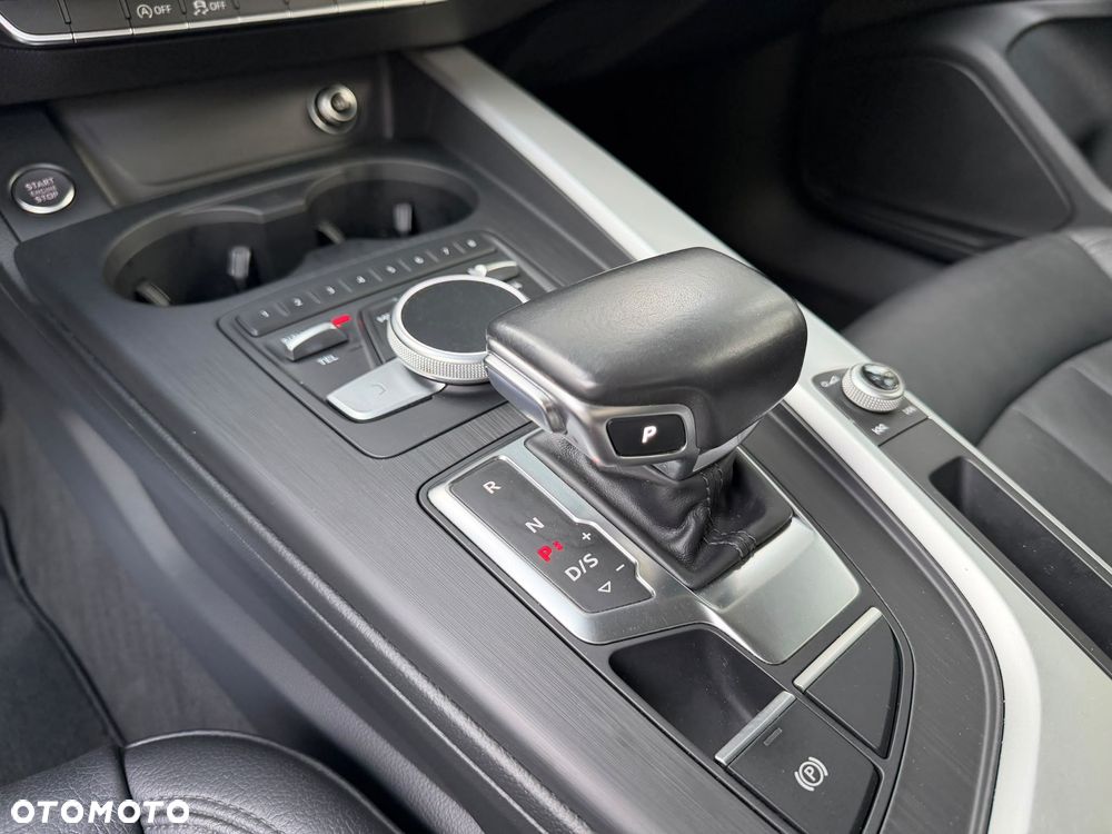 Audi A4 Avant 2.0 TDI ultra S tronic design - 33