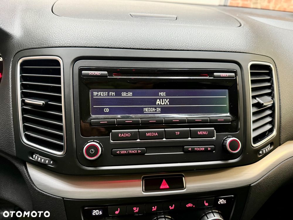 Volkswagen Sharan 1.4 TSI BlueMotion Technology Cup - 14