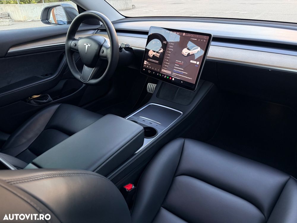 Tesla Model 3 Performance - 7