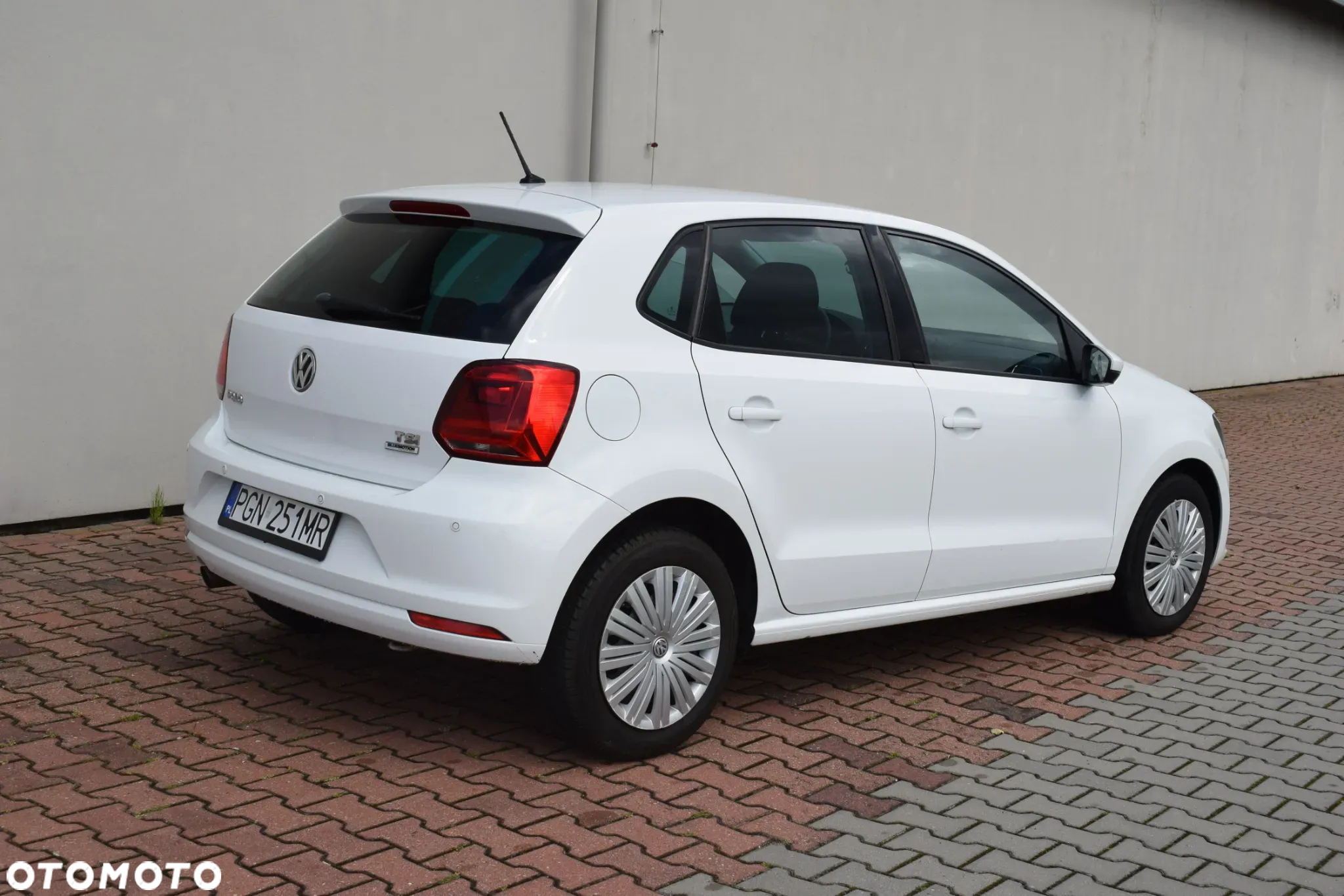 Volkswagen Polo 1.2 TSI Blue Motion Technology Allstar - 16