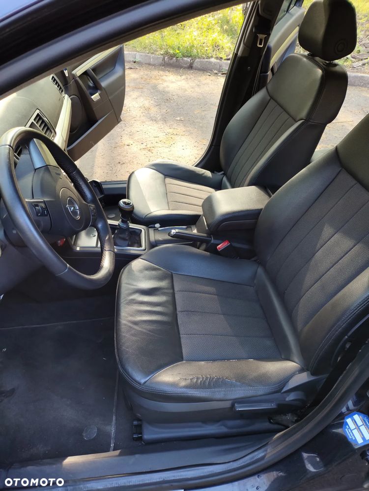 Opel Vectra 1.9 CDTI Cosmo - 10