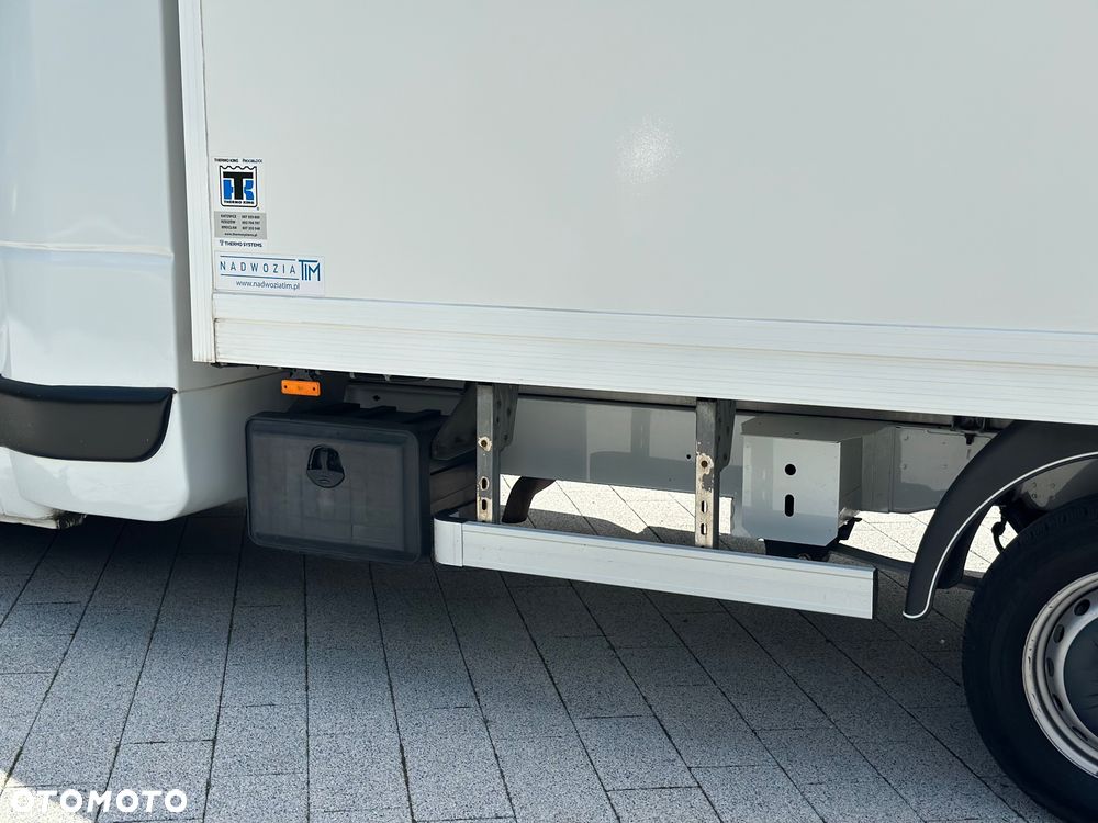 Renault Master 8 palet / sypialnia wejkam / thermo king v 400 max multitemperatura / salon polska / jak nowy - 7