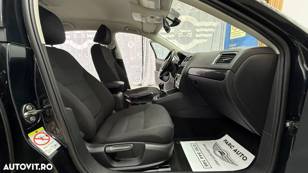 Volkswagen Jetta 1.2 TSI Comfortline - 18