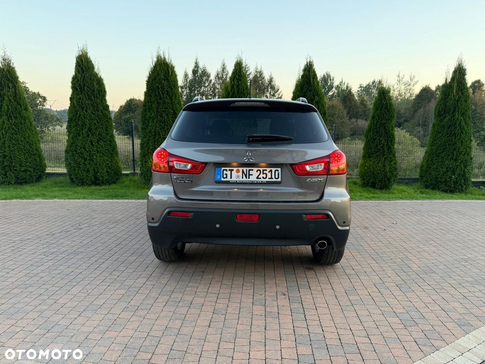 Mitsubishi ASX - 6