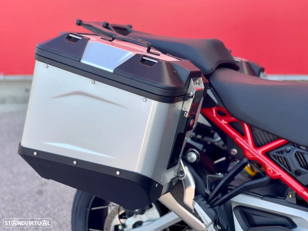 Ducati Multistrada V4 RALLY RADAR DARK STEALTH SPOKED WHEELS - 10
