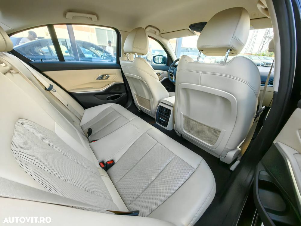 BMW Seria 3 316d AT MHEV - 19