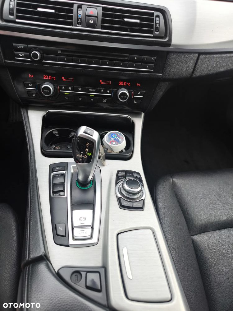 BMW Seria 5 520d - 16