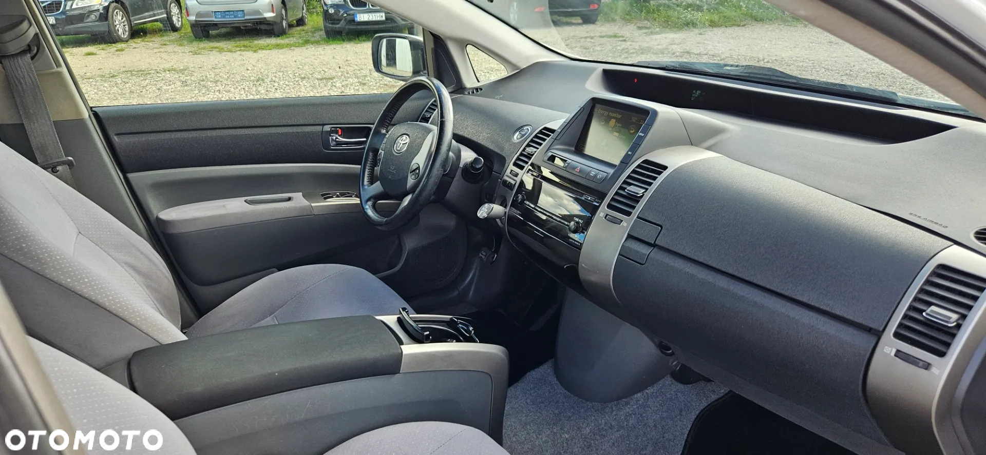 Toyota Prius 1.5 VVT-i Sol - 24