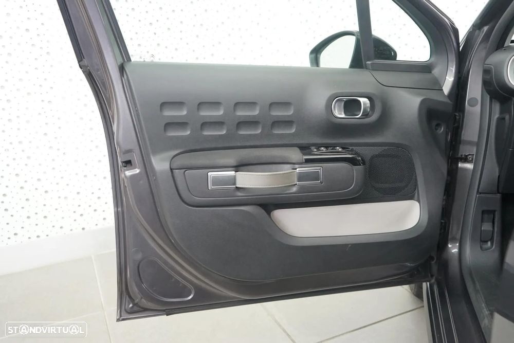 Citroën C3 1.2 PureTech Shine - 18