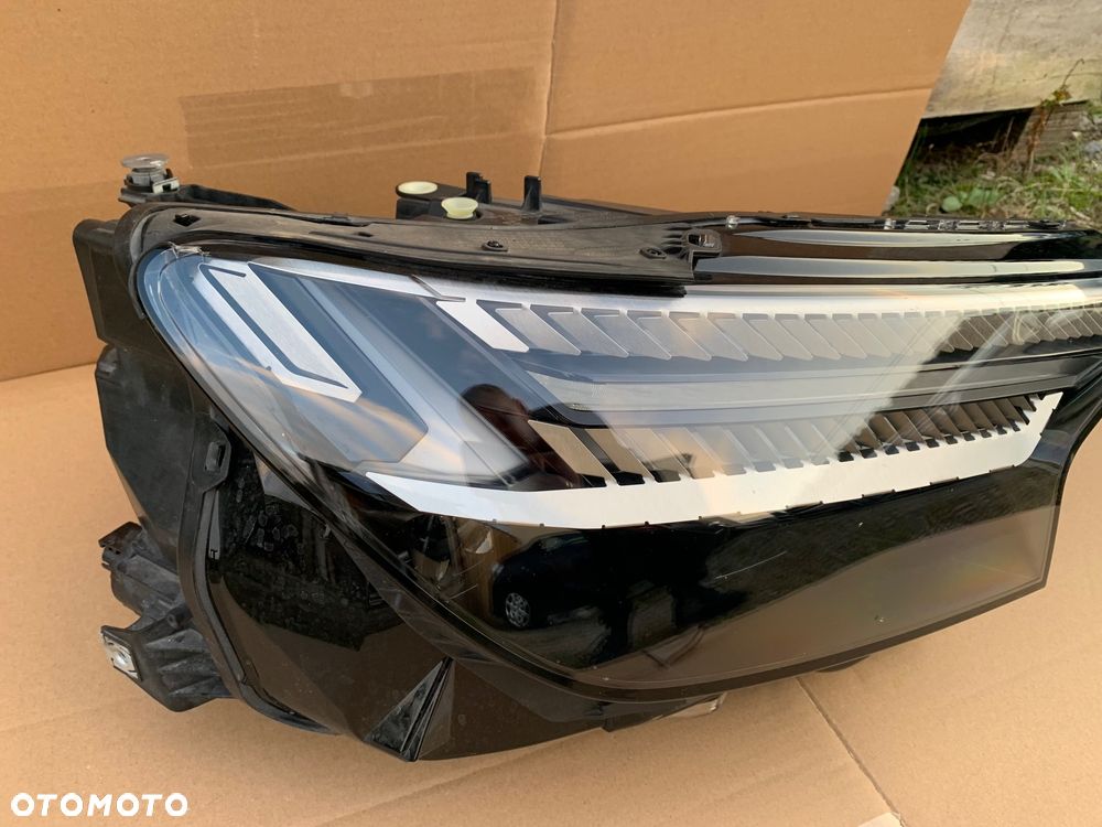 Lampa prawa przód Audi Q4 89A E-Tron Matrix - 4