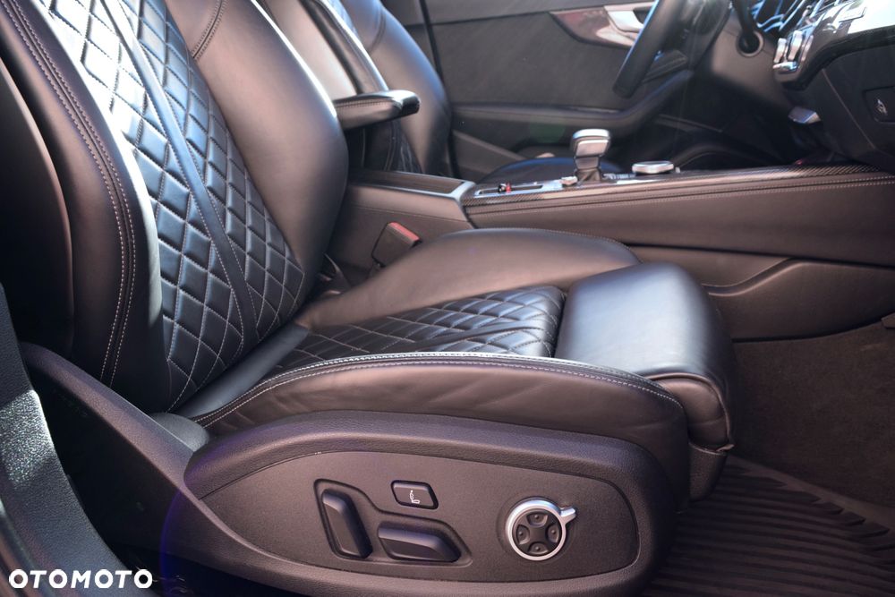 Audi S4 Limousine - 30