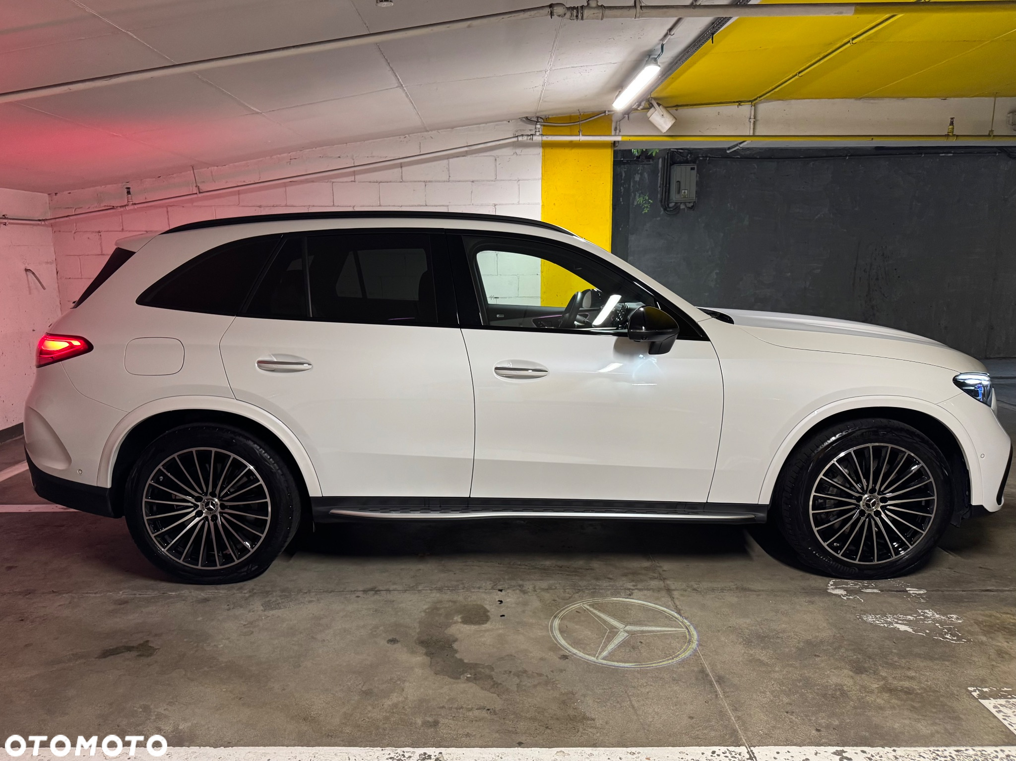 Mercedes-Benz GLC 300 e 4-Matic AMG Line - 8