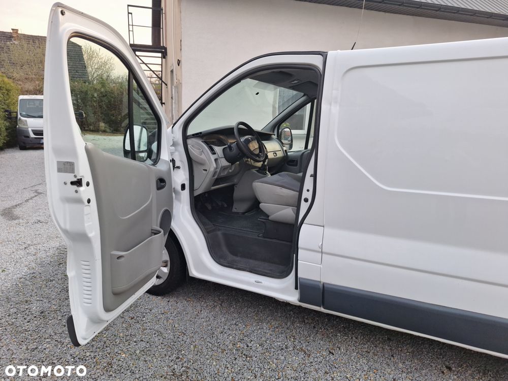 Renault Trafic, 130tys km, super stan - 32