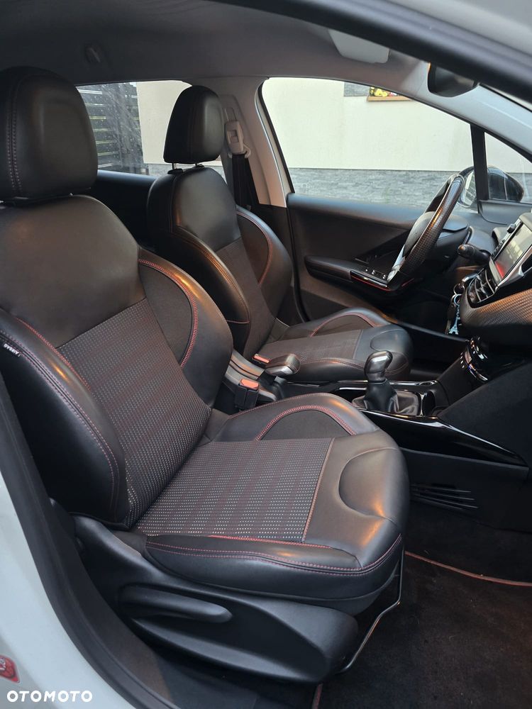 Peugeot 2008 PureTech 110 Stop&Start GT-Line Edition - 13