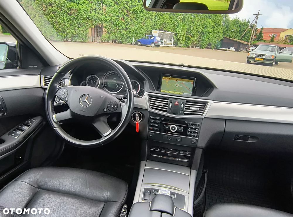 Mercedes-Benz Klasa E 350 CDI 4-Matic BlueEff Avantgarde - 13