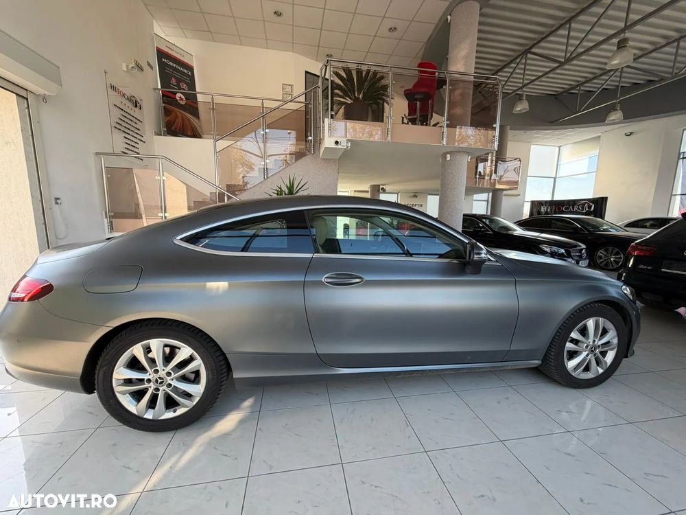 Mercedes-Benz C 180 Coupe AMG Line - 10