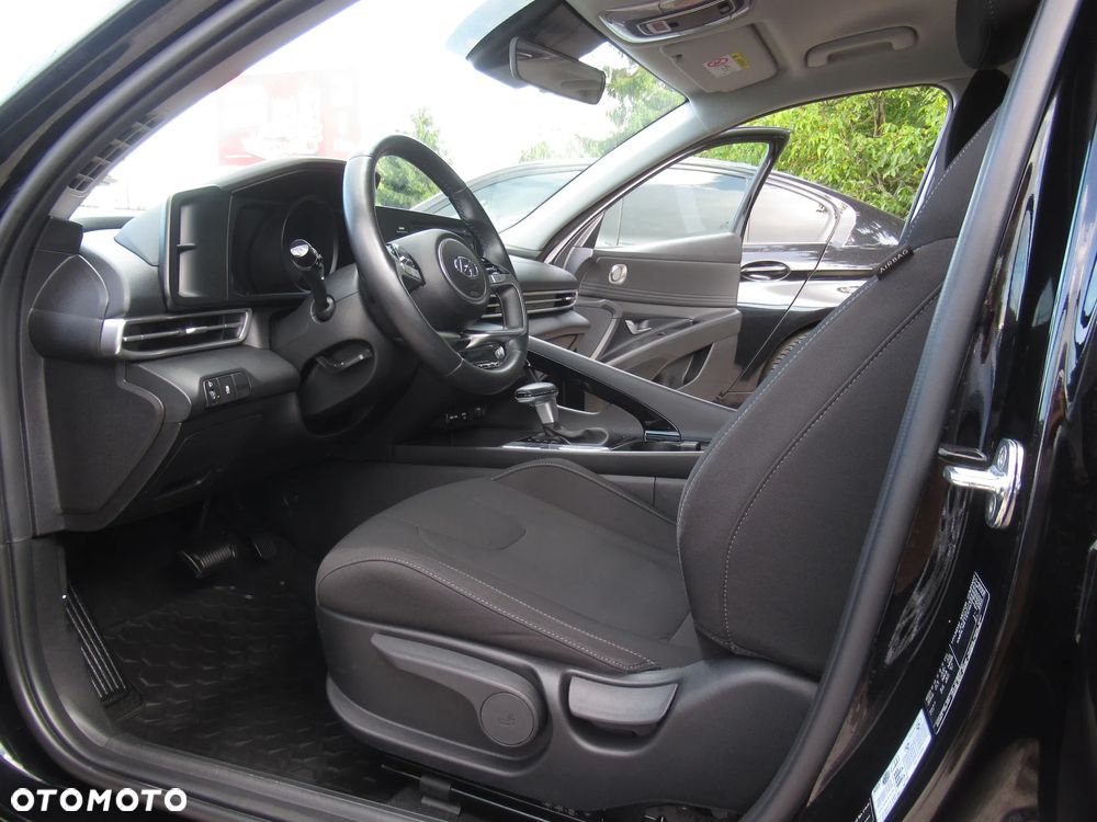 Hyundai Elantra 1.6 Smart CVT - 5