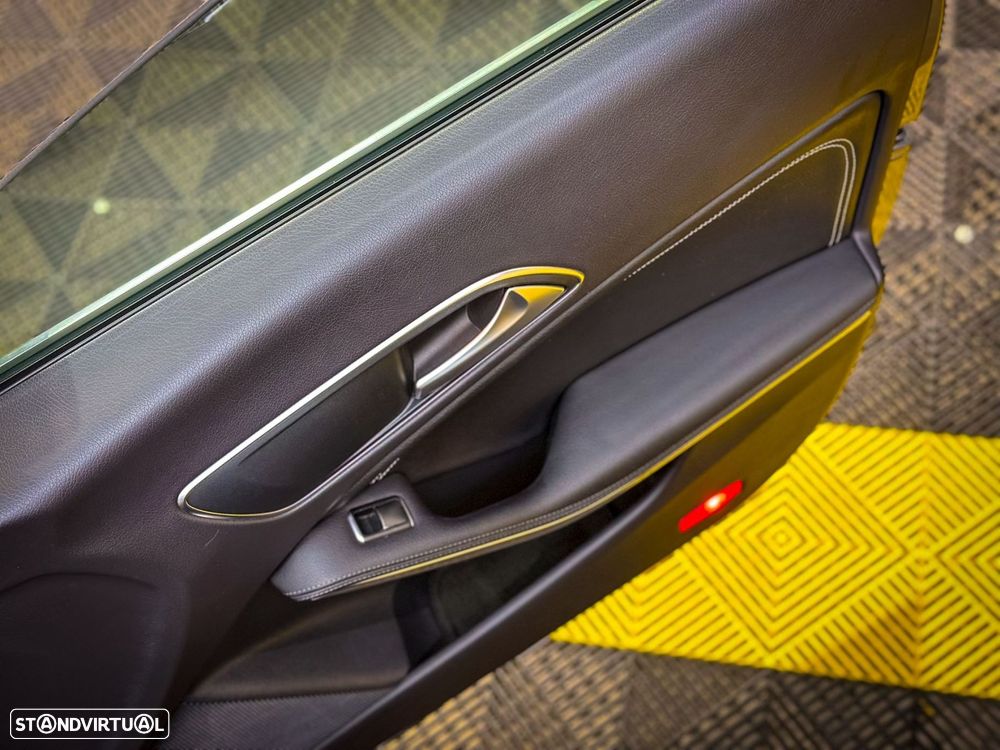 Mercedes-Benz CLA 180 - 11