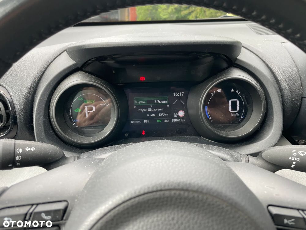 Toyota Yaris Hybrid 1.5 Comfort - 3