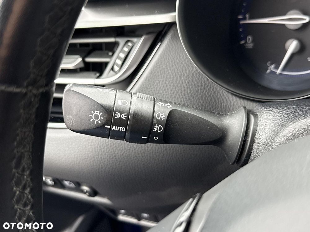 Toyota C-HR 1.2 T GPF Premium - 24