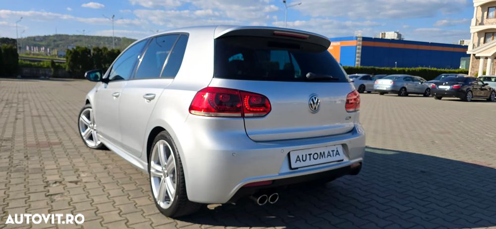 Volkswagen Golf - 4