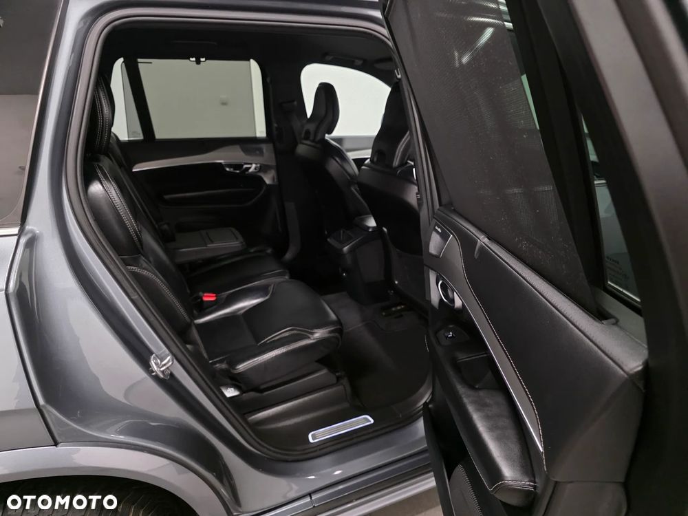 Volvo XC 90 D5 AWD R-Design - 33