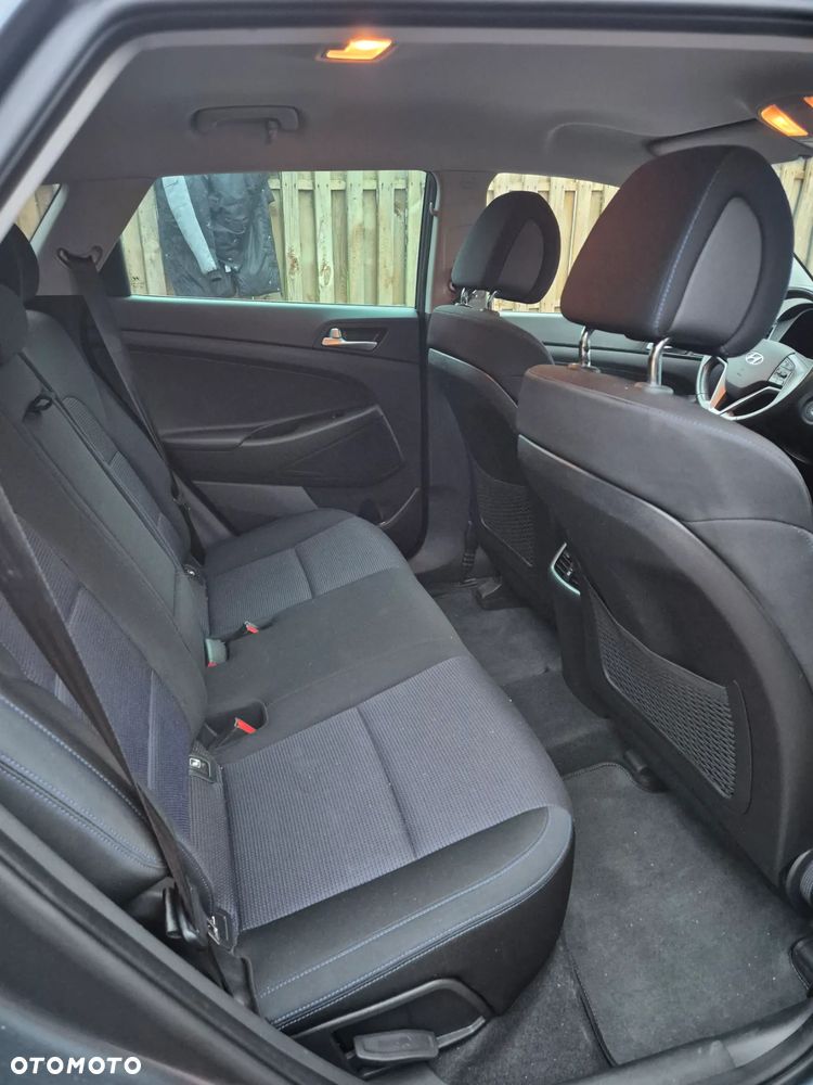 Hyundai Tucson 1.7 CRDI BlueDrive Comfort 2WD - 16