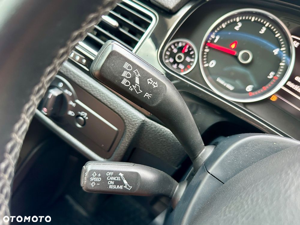 Volkswagen Touareg - 34