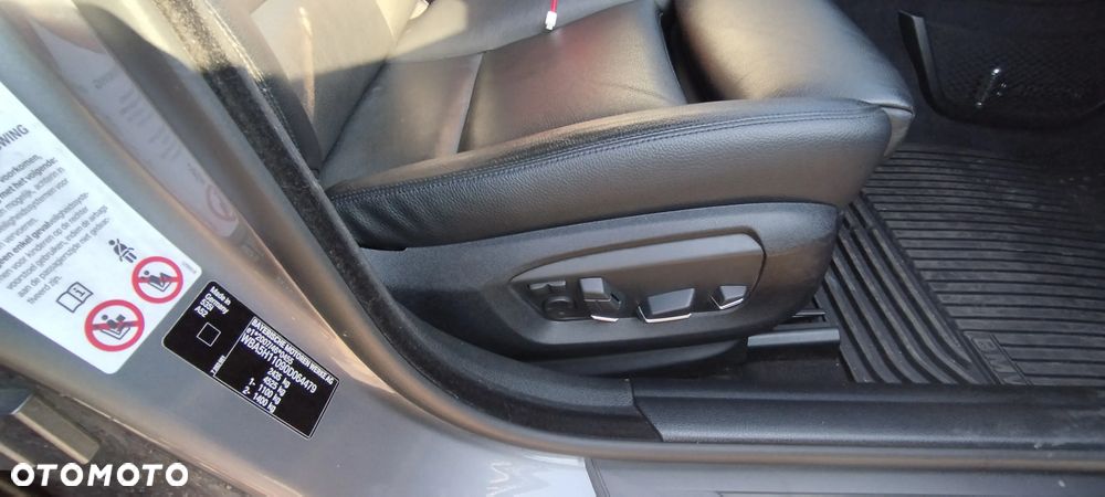 BMW Seria 5 535i Modern Line - 31