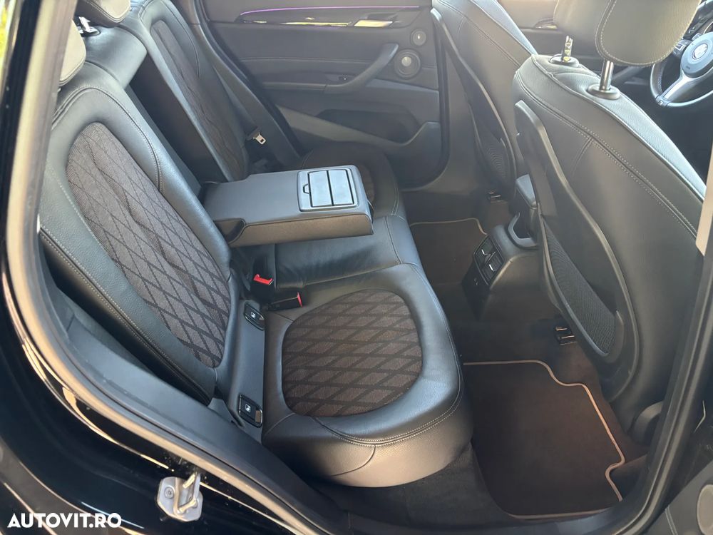 BMW X1 sDrive18d Aut. xLine - 37
