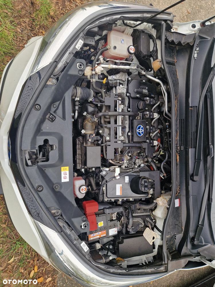 Toyota C-HR 1.8 Hybrid GPF Style - 11