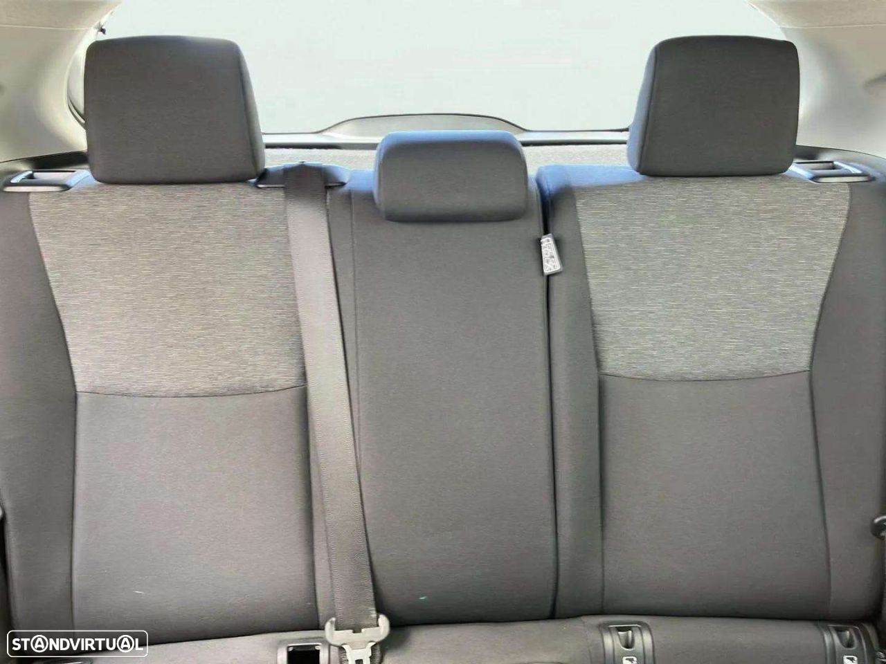 Toyota Yaris - 16