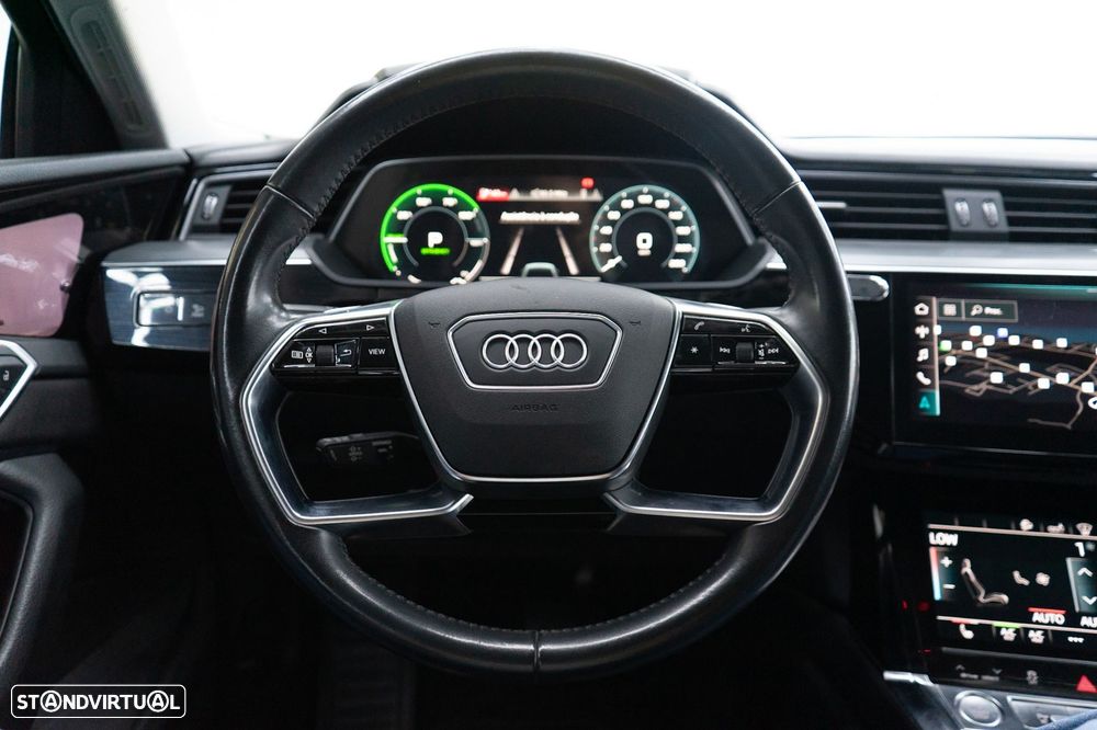 Audi e-tron 55 quattro S line - 38