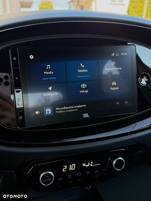 Toyota Aygo x.shift x-play connect - 12