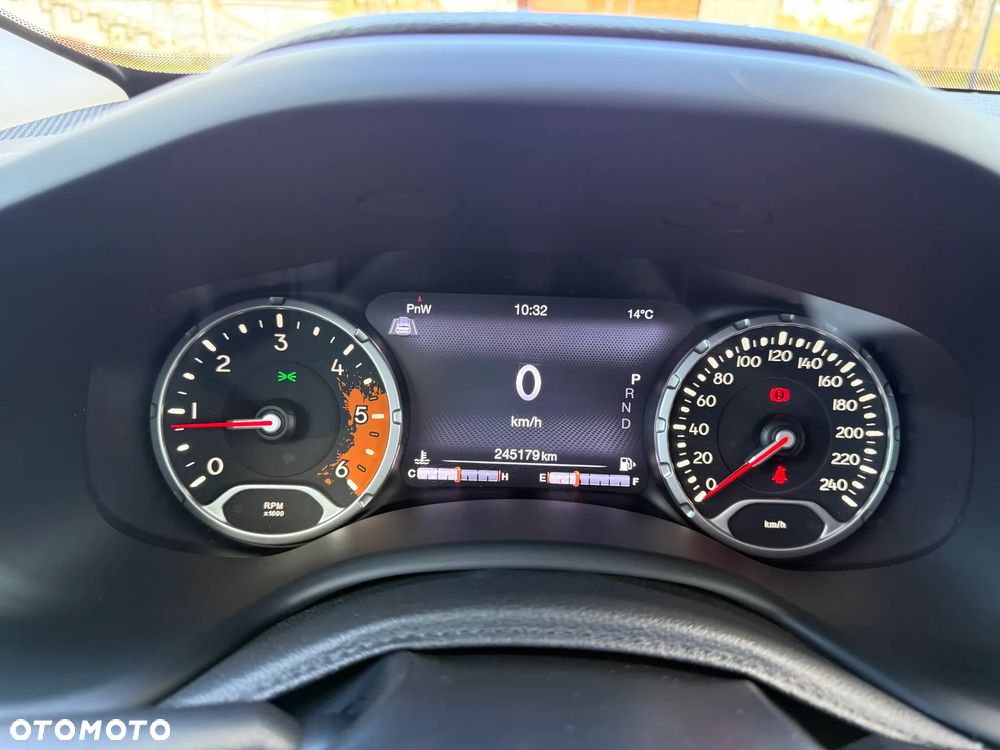 Jeep Renegade - 37